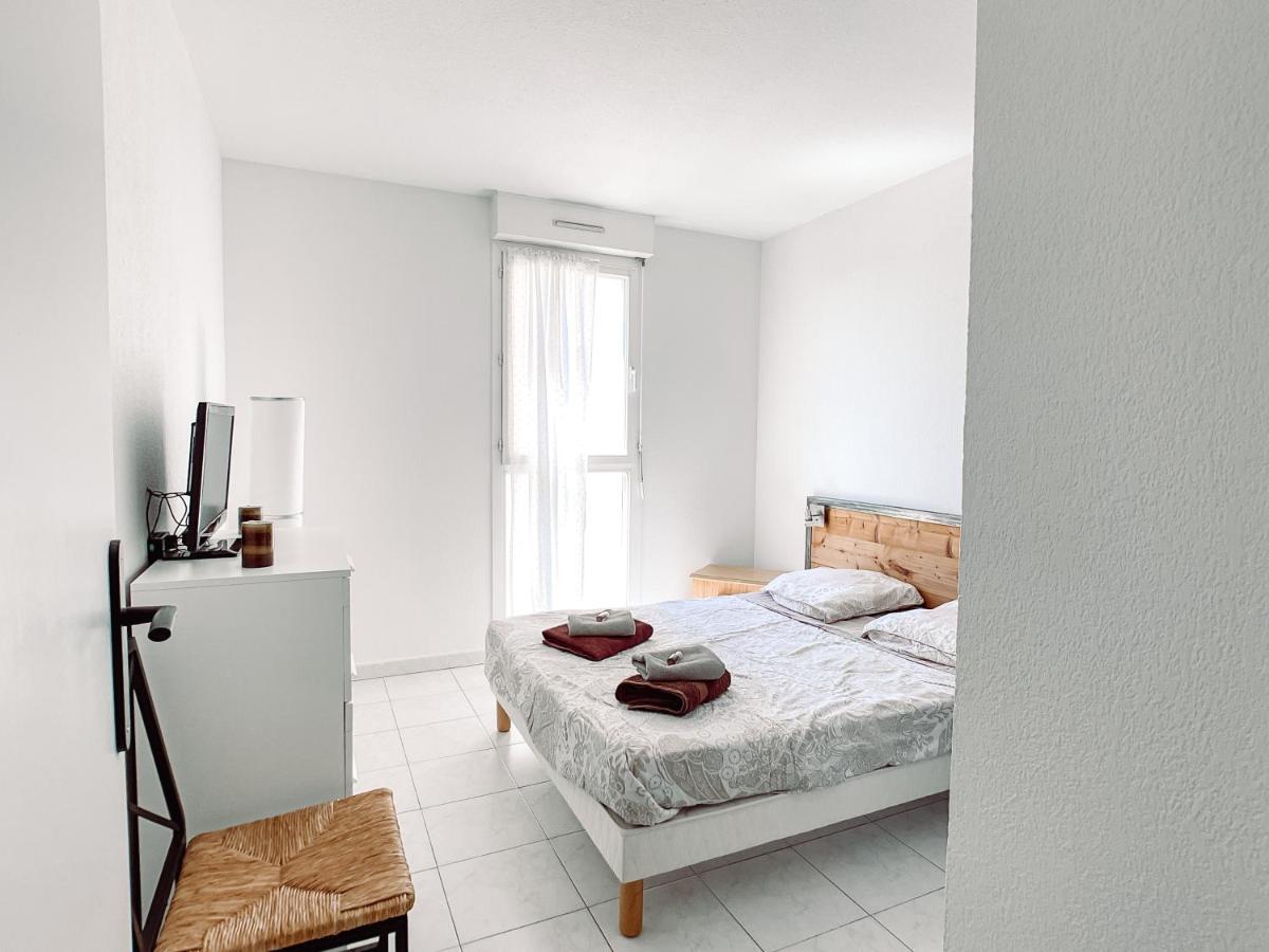 T2 Tout Confort Proche Centre Hyeres & Plages Экстерьер фото